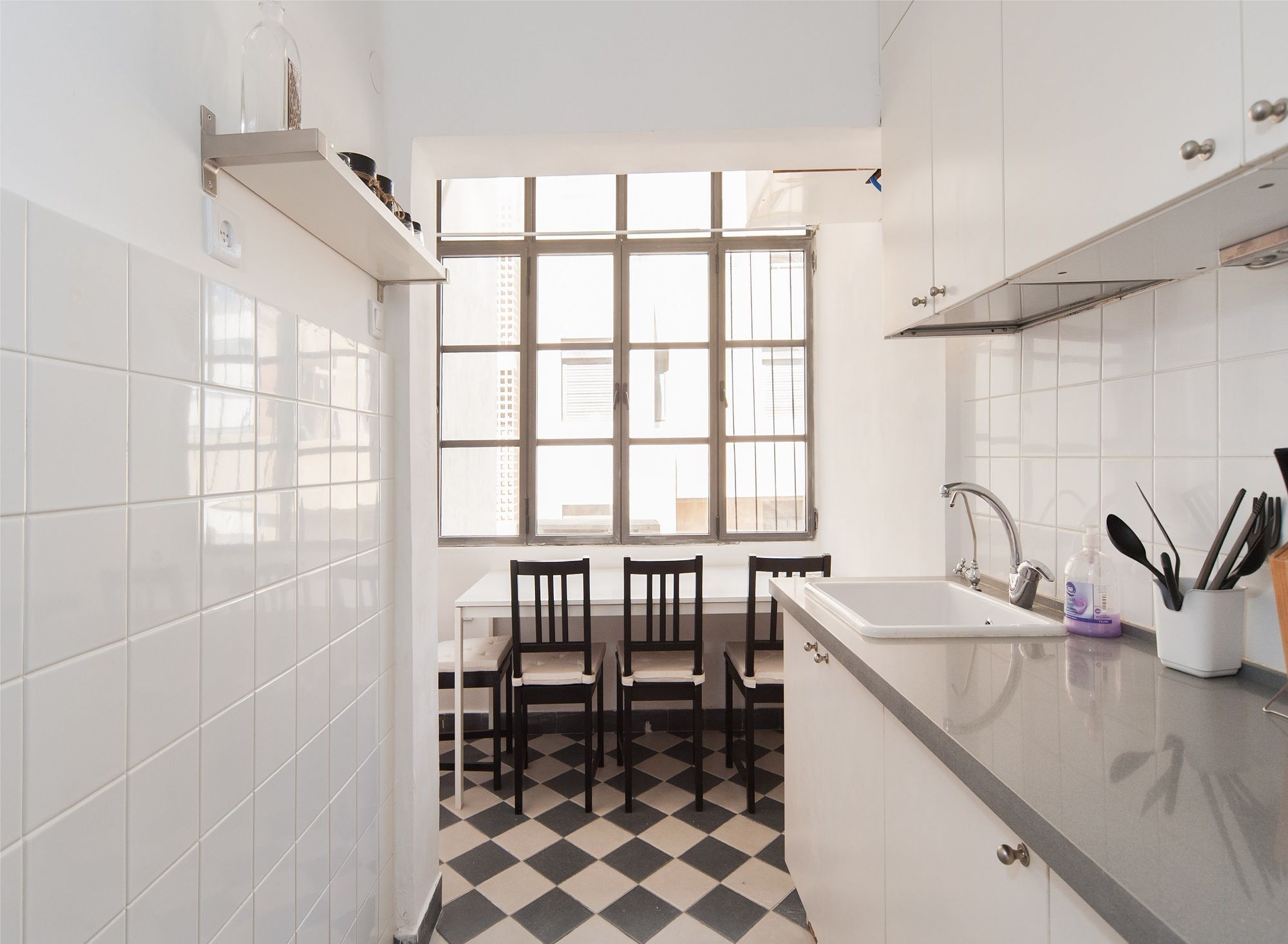 Charming 2Bd Apt W/ Balcony By Sea N' Rent Tel Aviv Bagian luar foto
